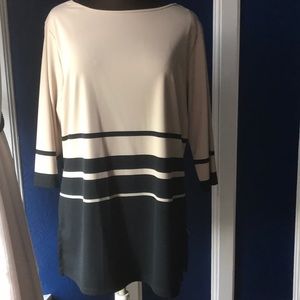 Karen Scott. Shirt top blouse tunic. L